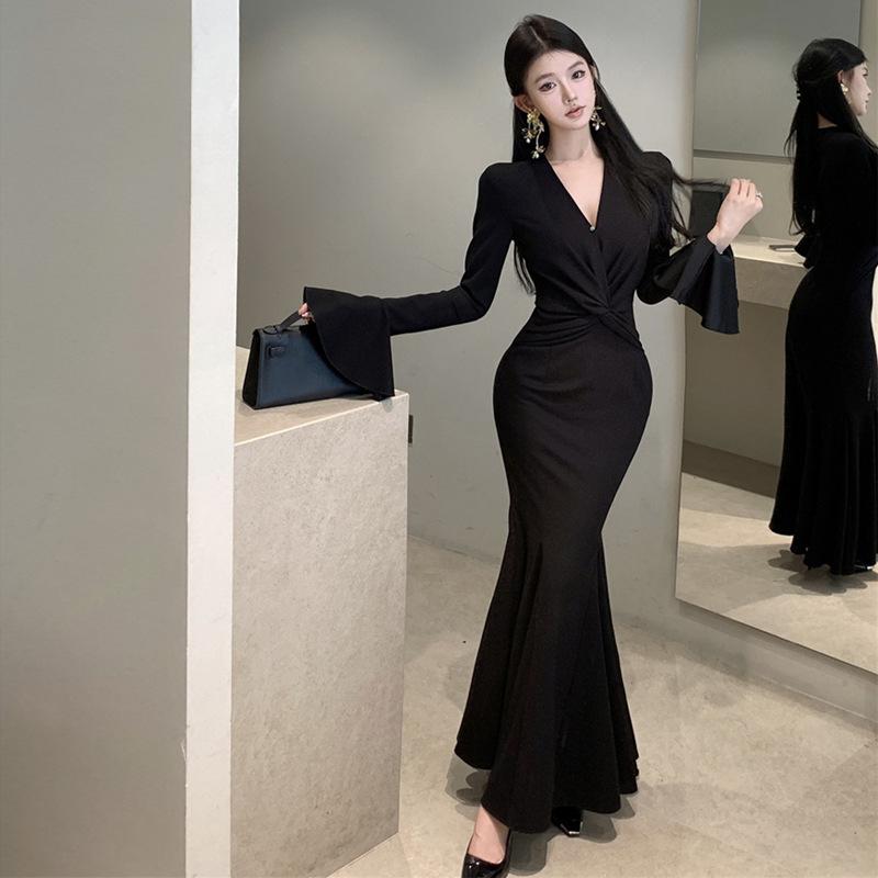 Женское ретро сексуальное платье с V-образным вырезом и талией, облегающее платье-рыбий хвост L чёрный
Женское ретро сексуальное платье с V-образным вырезом и талией, облегающее платье-рыбий хвост L чёрный