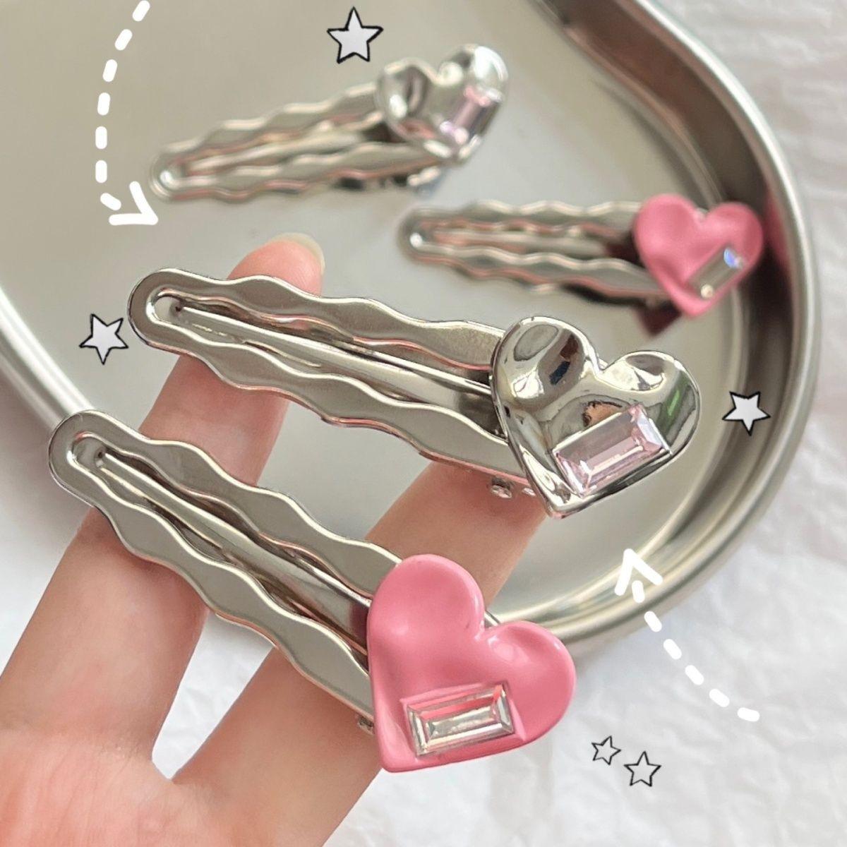 Girlish Heart Hair Clip - Sweet, Cool, Spicy Heart Hairpin for Bangs, Forehead, or Duckbill Style.
Girlish Heart Hair Clip - Sweet, Cool, Spicy Heart Hairpin for Bangs, Forehead, or Duckbill Style.