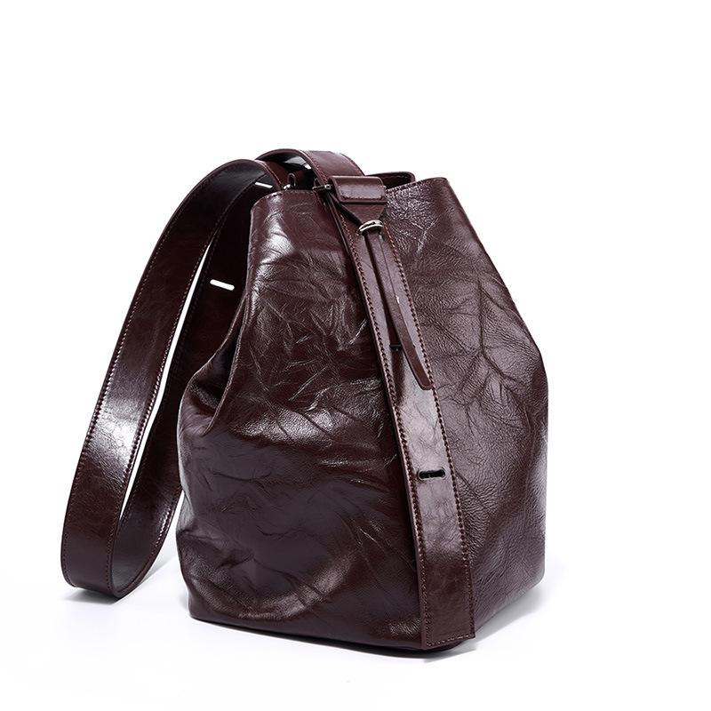 Lazy And Comfortable Pleated First Layer Cowhide Bucket Bag Women S Premium Tote Bag Genuine Leather
Lazy And Comfortable Pleated First Layer Cowhide Bucket Bag Women S Premium Tote Bag Genuine Leather