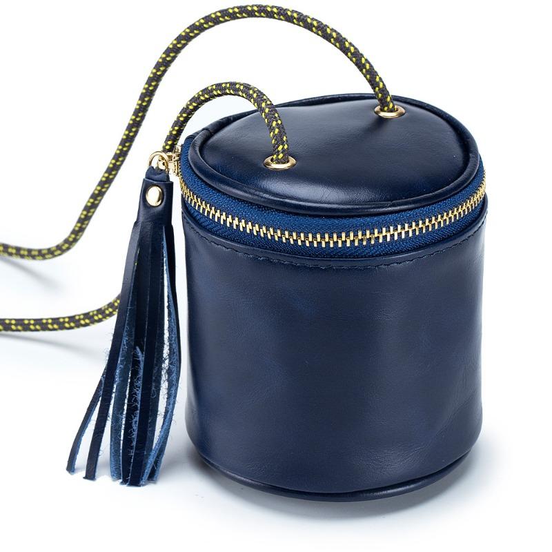 New bucket crossbody red envelope soft leather niche design simple coin storage change bag diagonal span small bag
New bucket crossbody red envelope soft leather niche design simple coin storage change bag diagonal span small bag