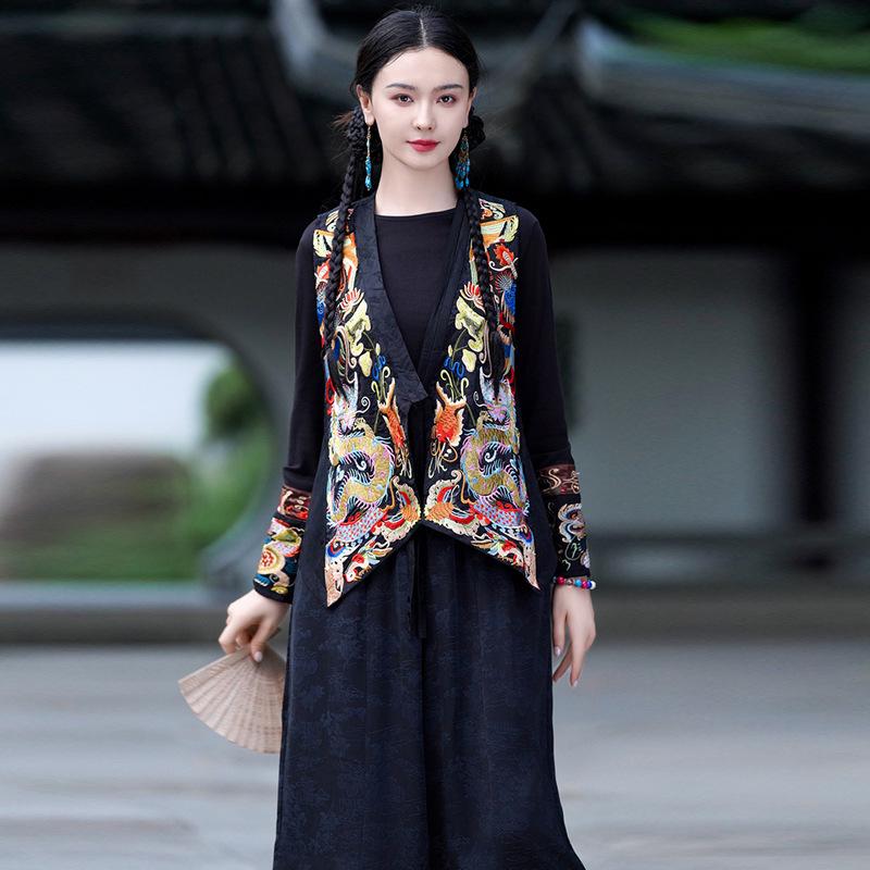 Women s Ethnic Embroidered Sleeveless Vest - New Chinese Style, National Casual Loose Outerwear XXXL чёрный
Women s Ethnic Embroidered Sleeveless Vest - New Chinese Style, National Casual Loose Outerwear XXXL чёрный