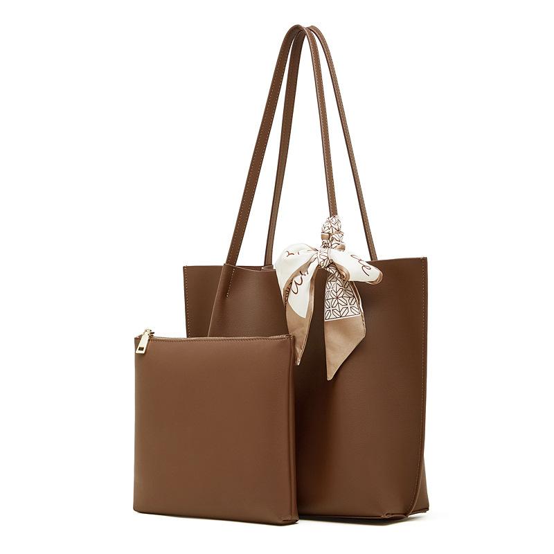Cross-border leather tote bag 2026 new large-capacity shoulder bag premium sense child and mother bag simple commuter handbag Mouth 36 bottom 31*10*28 темно-коричневого кольору
Cross-border leather tote bag 2026 new large-capacity shoulder bag premium sense child and mother bag simple commuter handbag Mouth 36 bottom 31*10*28 темно-коричневого кольору