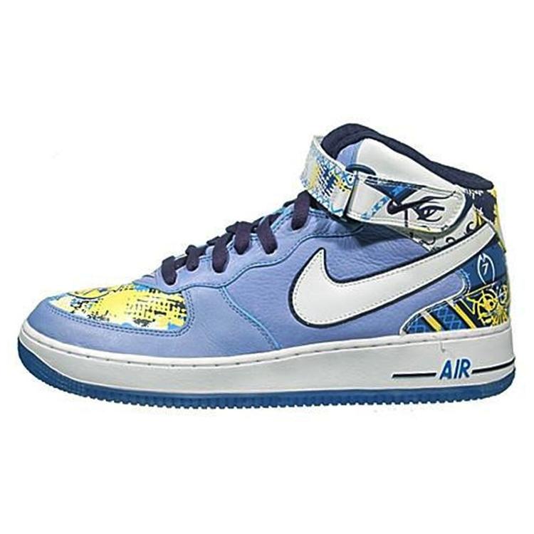 Nike Air Force 1 Mid Michael Vick 42
Nike Air Force 1 Mid Michael Vick 42