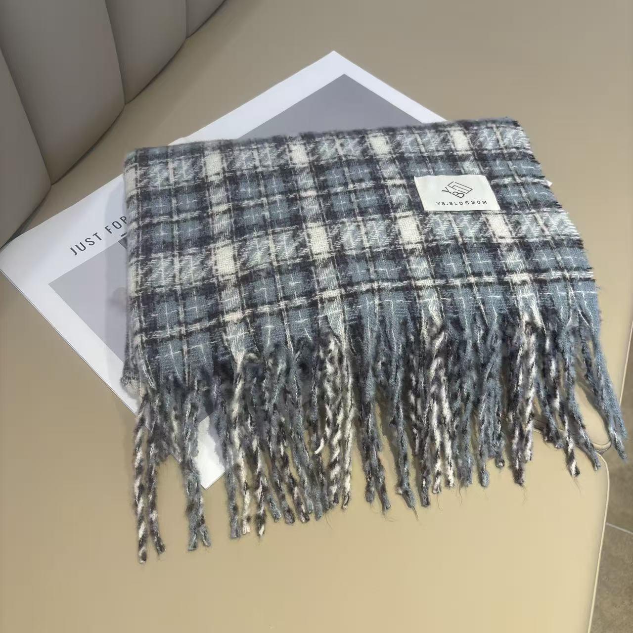 2025 Autumn/Winter Pink-Brown Plaid Tassel Scarf - Women s Chunky Knit Shawl, Warm & Versatile Whitening. Over 175cm
2025 Autumn/Winter Pink-Brown Plaid Tassel Scarf - Women s Chunky Knit Shawl, Warm & Versatile Whitening. Over 175cm