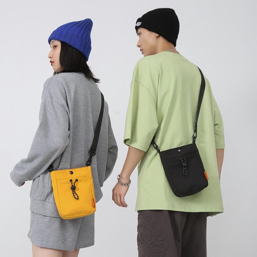 Handheld Crossbody Phone Pouch Casual Men Square Bag Portable Nylon Shoulder Bag Unisex
Handheld Crossbody Phone Pouch Casual Men Square Bag Portable Nylon Shoulder Bag Unisex