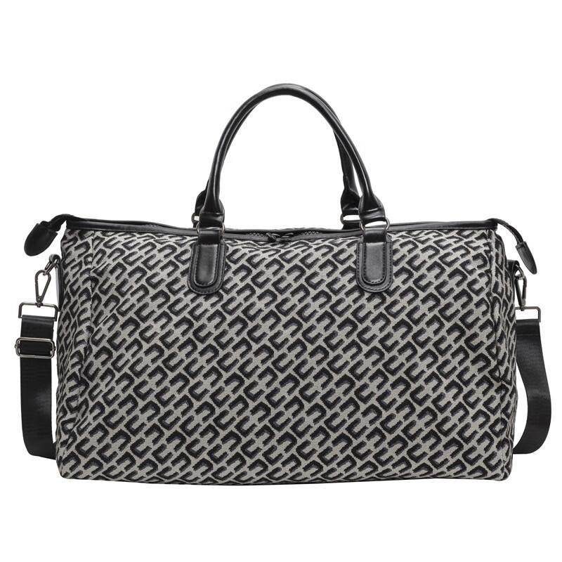 Xiaoyan Lightweight Travel & Gym Duffle Bag
Xiaoyan Lightweight Travel & Gym Duffle Bag