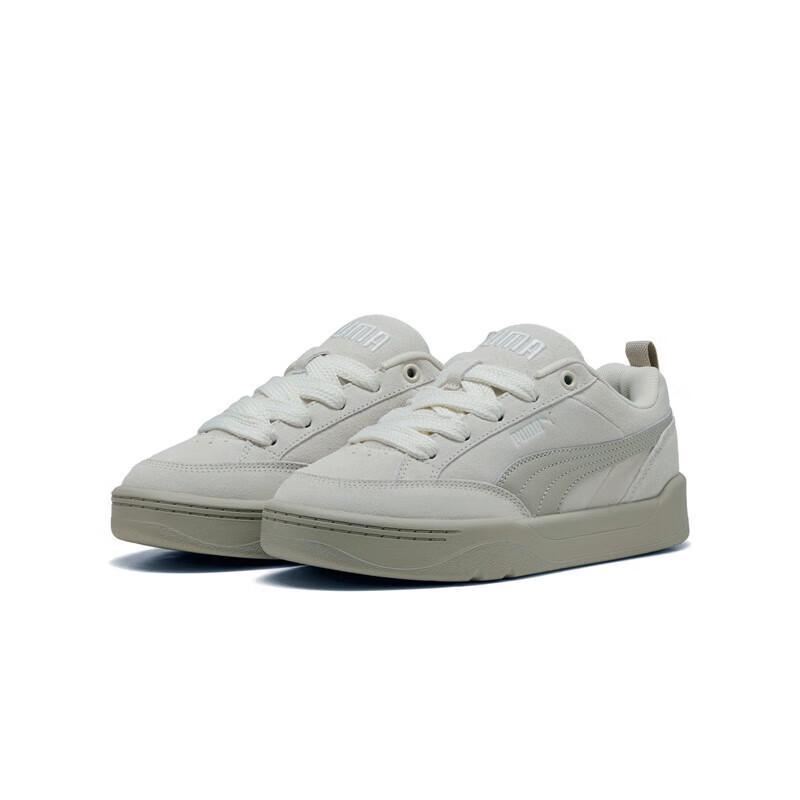 PUMA Classic Retro Skateboard Sneakers 38.5
PUMA Classic Retro Skateboard Sneakers 38.5