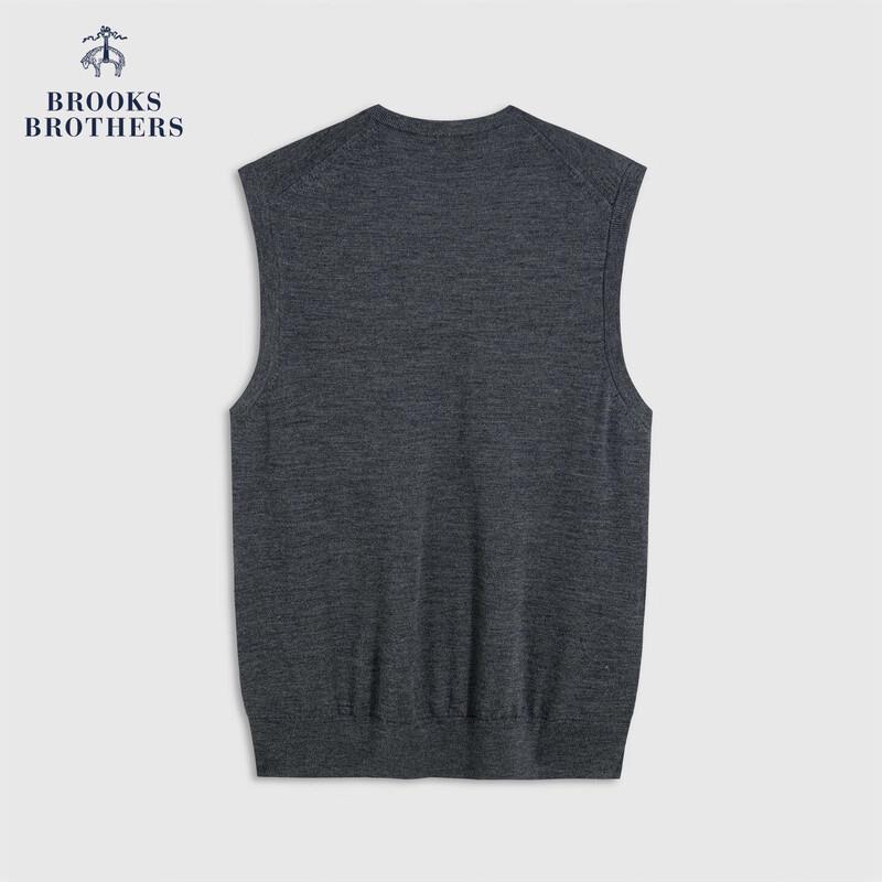Brooks Brothers Men s Merino Wool V-Neck Knit Vest M
Brooks Brothers Men s Merino Wool V-Neck Knit Vest M