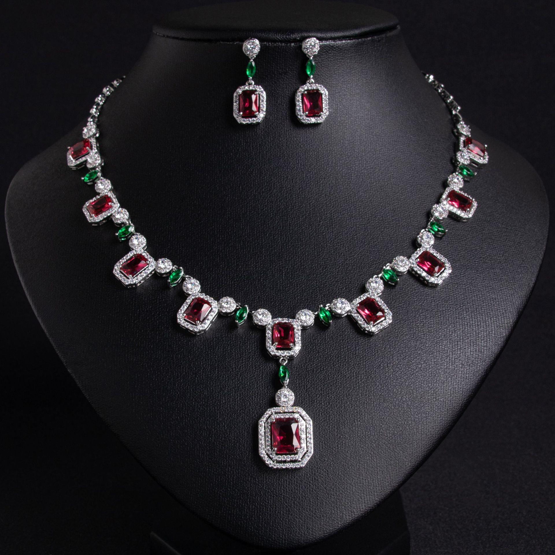 Women s Light Luxury Design Geometric Square Necklace Earring Set Fashionable And Versatile Niche Design Sense Set
Women s Light Luxury Design Geometric Square Necklace Earring Set Fashionable And Versatile Niche Design Sense Set