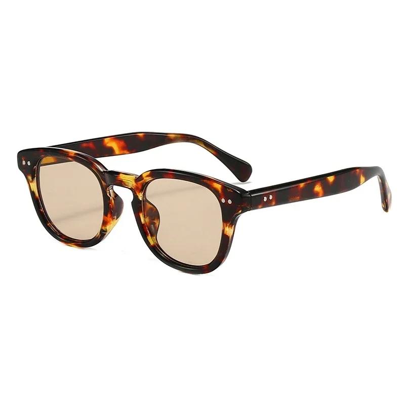 Classic Square Fashion Sunglasses Women Men Casual Vintage Stylish Square Shaped Glasses Female Male Other
Classic Square Fashion Sunglasses Women Men Casual Vintage Stylish Square Shaped Glasses Female Male Other