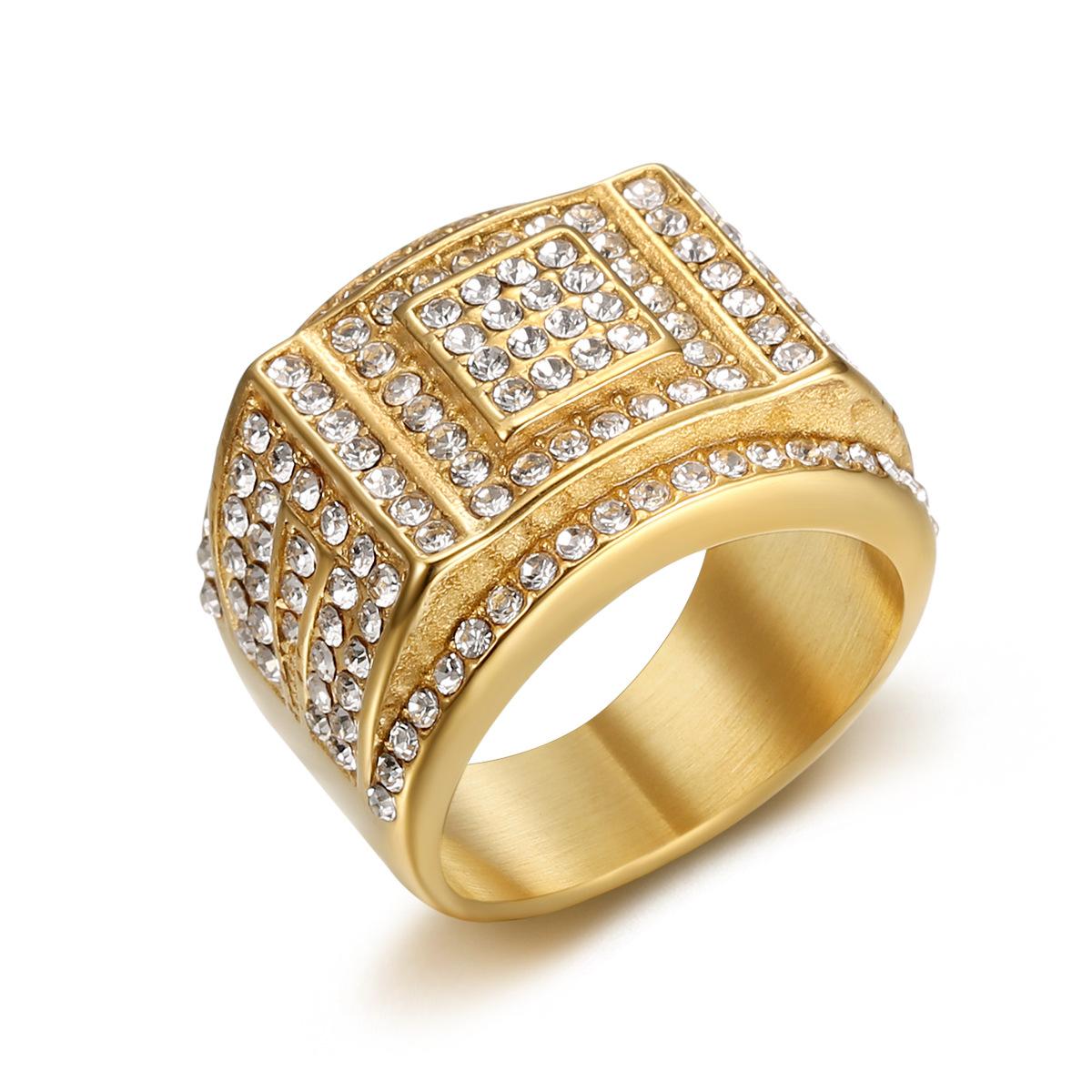 Модный и изысканный комплект мужских и женских колец с цирконом
Модный и изысканный комплект мужских и женских колец с цирконом