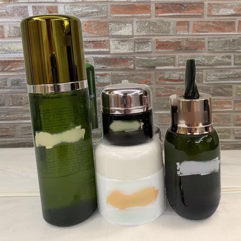 Classic Firming Facial Care 4-Piece Set: Cleanser, Lotion, Essence, Eye Cream As shown
Classic Firming Facial Care 4-Piece Set: Cleanser, Lotion, Essence, Eye Cream As shown