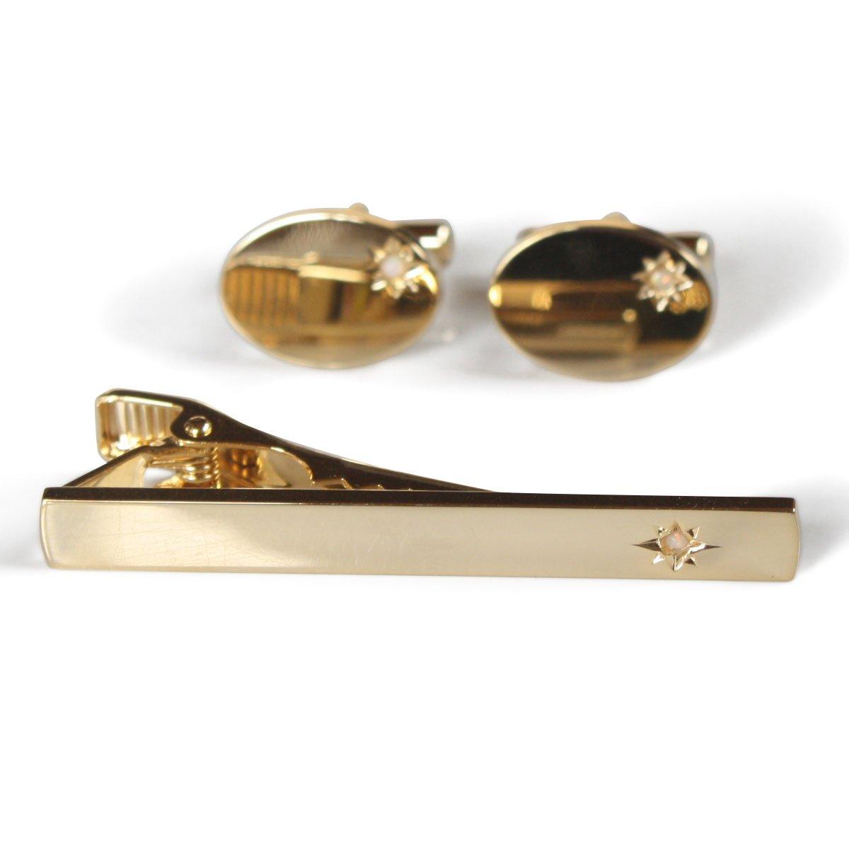 Мастерская запонок Kamakura Cufflinks Workshop, набор из золотых опаловых запонок и булавки для галстука с изображением камня, родившегося в октябре золотой
Мастерская запонок Kamakura Cufflinks Workshop, набор из золотых опаловых запонок и булавки для галстука с изображением камня, родившегося в октябре золотой