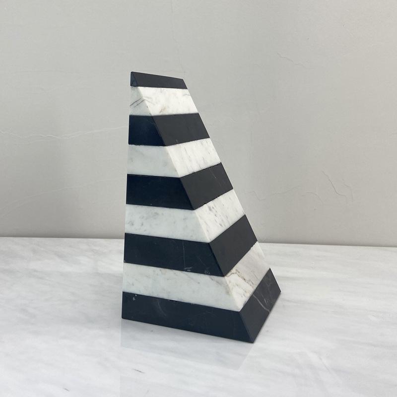 Простой европейский стиль, легкая роскошь, золотистая геометрическая композиция из цветов, цветочная композиция, украшения, модель дома, офис продаж, мягкие украшения
Простой европейский стиль, легкая роскошь, золотистая геометрическая композиция из цветов, цветочная композиция, украшения, модель дома, офис продаж, мягкие украшения