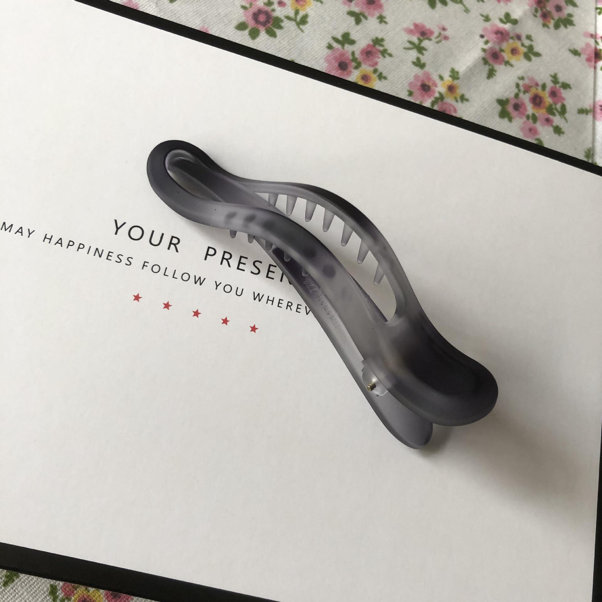 Элегантная горизонтальная заколка для волос «конский хвост» в форме утконоса — шпилька в форме акулы для надежной фиксации на затылке
Элегантная горизонтальная заколка для волос «конский хвост» в форме утконоса — шпилька в форме акулы для надежной фиксации на затылке