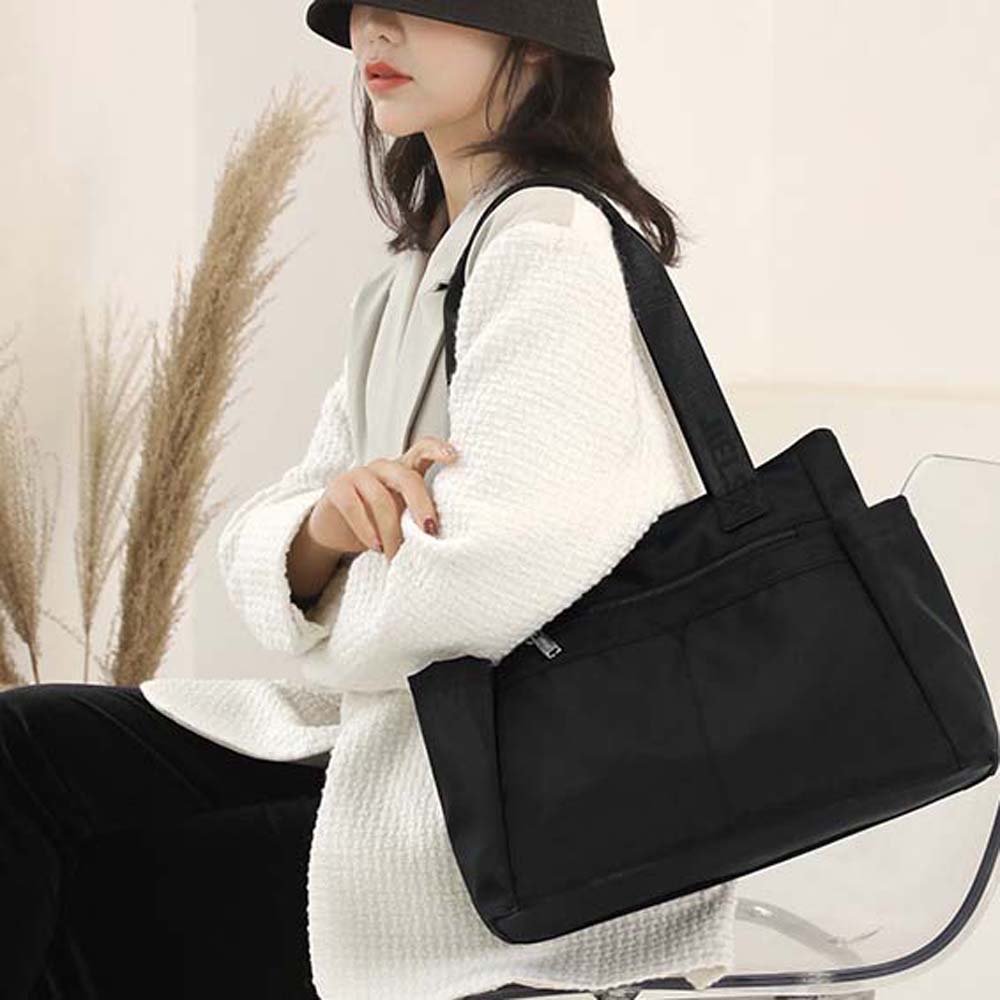 Sturdy Nylon Tote Bag Foldable Large Capacity Handbag Mommy Bag Anti-Splash Water Bag Fitness Style1
Sturdy Nylon Tote Bag Foldable Large Capacity Handbag Mommy Bag Anti-Splash Water Bag Fitness Style1
