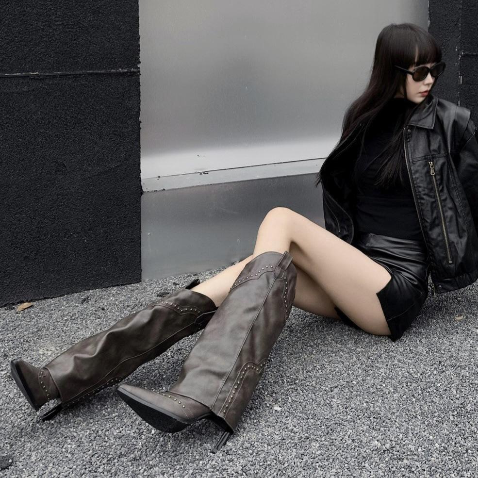 Ботильоны на тонком каблуке с острым носком 2024 лето новые ретро высокий каблук брючные ботильоны нишевые универсальные тонкие модные ботильоны женские 40
Ботильоны на тонком каблуке с острым носком 2024 лето новые ретро высокий каблук брючные ботильоны нишевые универсальные тонкие модные ботильоны женские 40