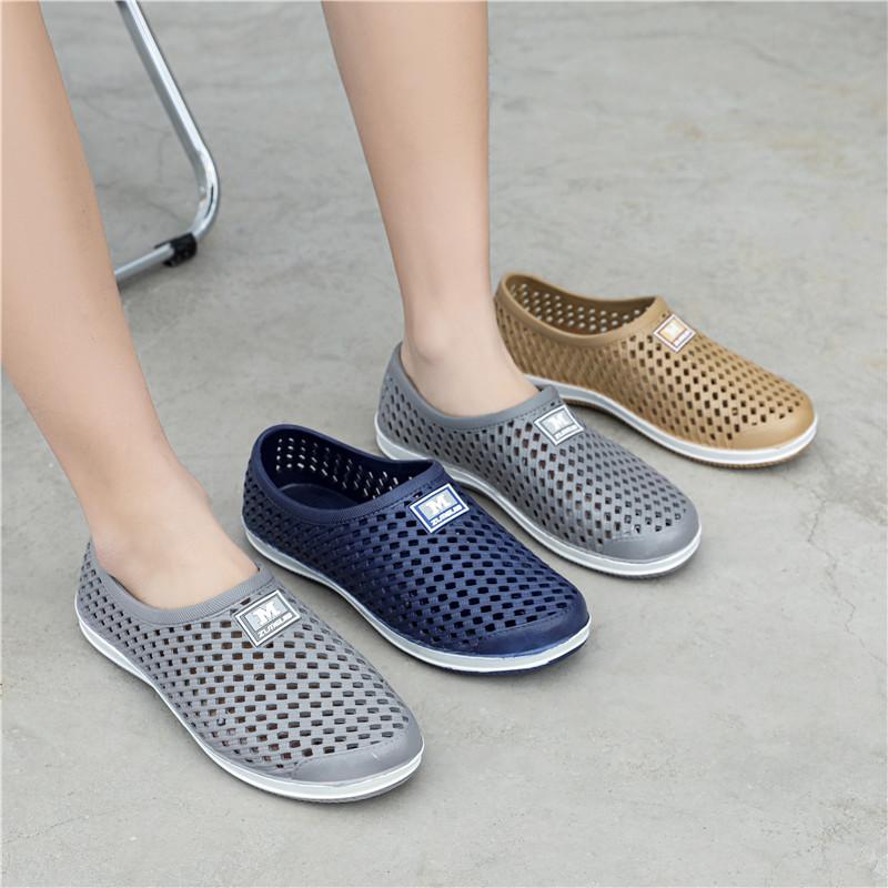 Summer Men s Beach Sandals Outdoor Fashion Trend Personality Non-slip Soft Bottom Large Size Slippers Baotou Sandals 36 темно-синього кольору
Summer Men s Beach Sandals Outdoor Fashion Trend Personality Non-slip Soft Bottom Large Size Slippers Baotou Sandals 36 темно-синього кольору