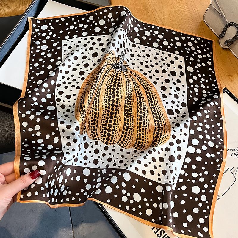 Meier Black and white polka dot silk scarf - women s new spring/autumn mulberry silk shawl 53*53cm
Meier Black and white polka dot silk scarf - women s new spring/autumn mulberry silk shawl 53*53cm