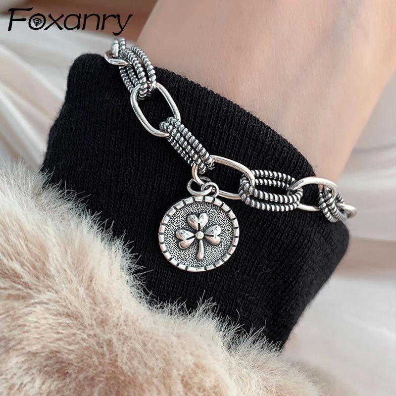FOXANRY Stamp толстый браслет-цепочка модный хип-хоп винтажный пара простой кулон в виде листа вечерние ювелирные изделия подарок для женщин
FOXANRY Stamp толстый браслет-цепочка модный хип-хоп винтажный пара простой кулон в виде листа вечерние ювелирные изделия подарок для женщин