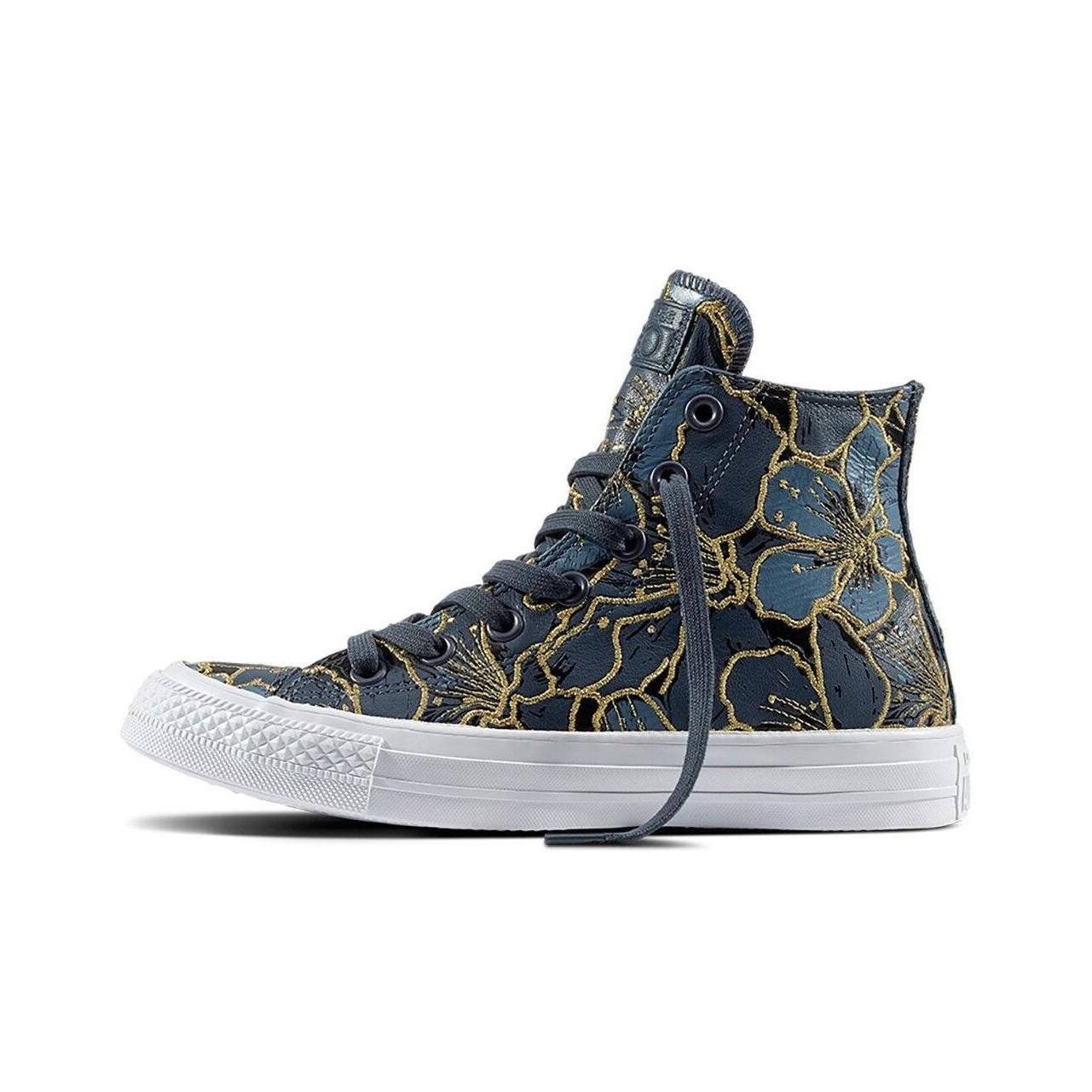 Converse Patbo X Chuck Taylor All Star Casual Comfortable Skate Shoes Women sneakers Dark-Blue 558373C 38
Converse Patbo X Chuck Taylor All Star Casual Comfortable Skate Shoes Women sneakers Dark-Blue 558373C 38
