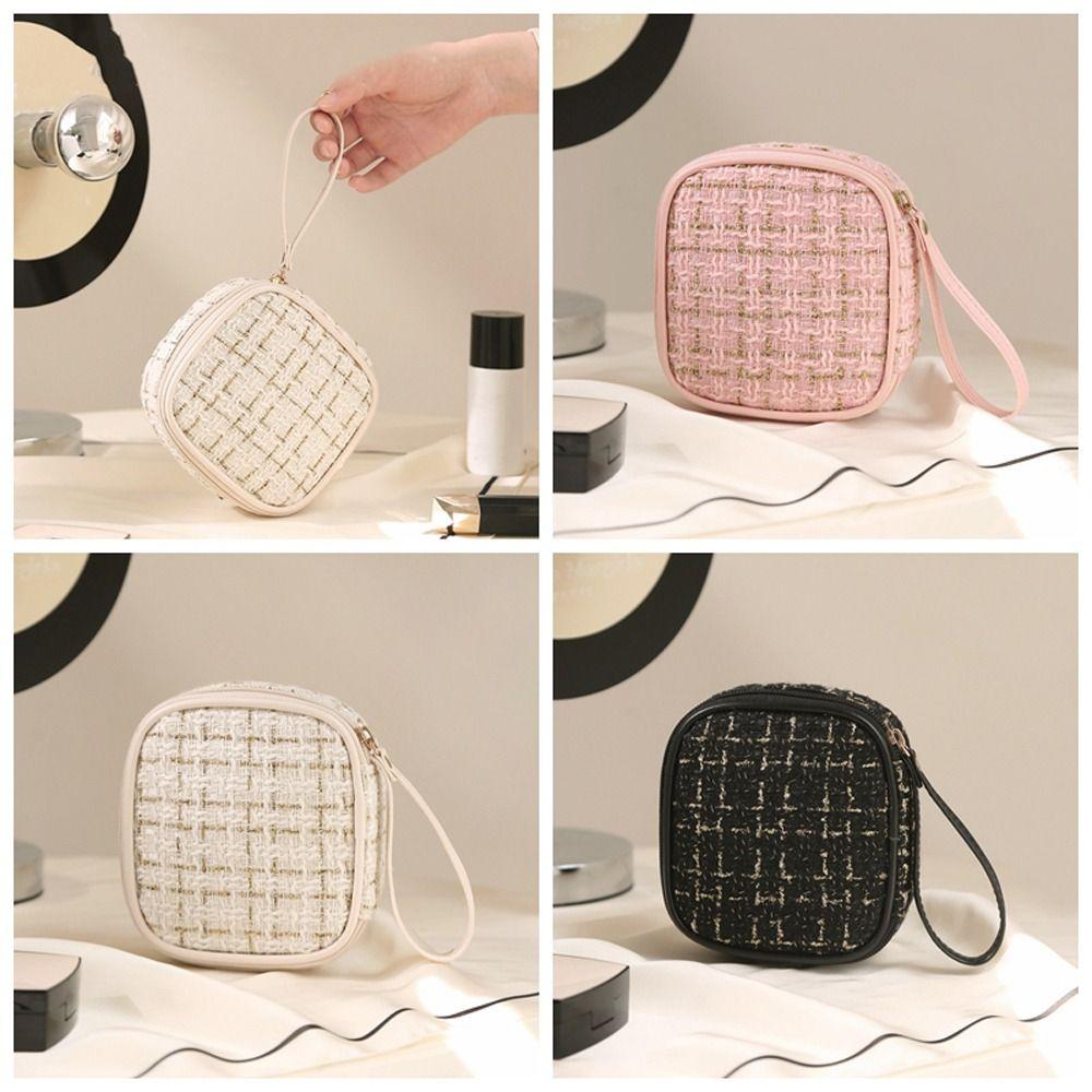 Plaid Lattice Makeup Bag French Style Square Lipstick Bag Sanitary Napkins Storage Bag Travel
Plaid Lattice Makeup Bag French Style Square Lipstick Bag Sanitary Napkins Storage Bag Travel
