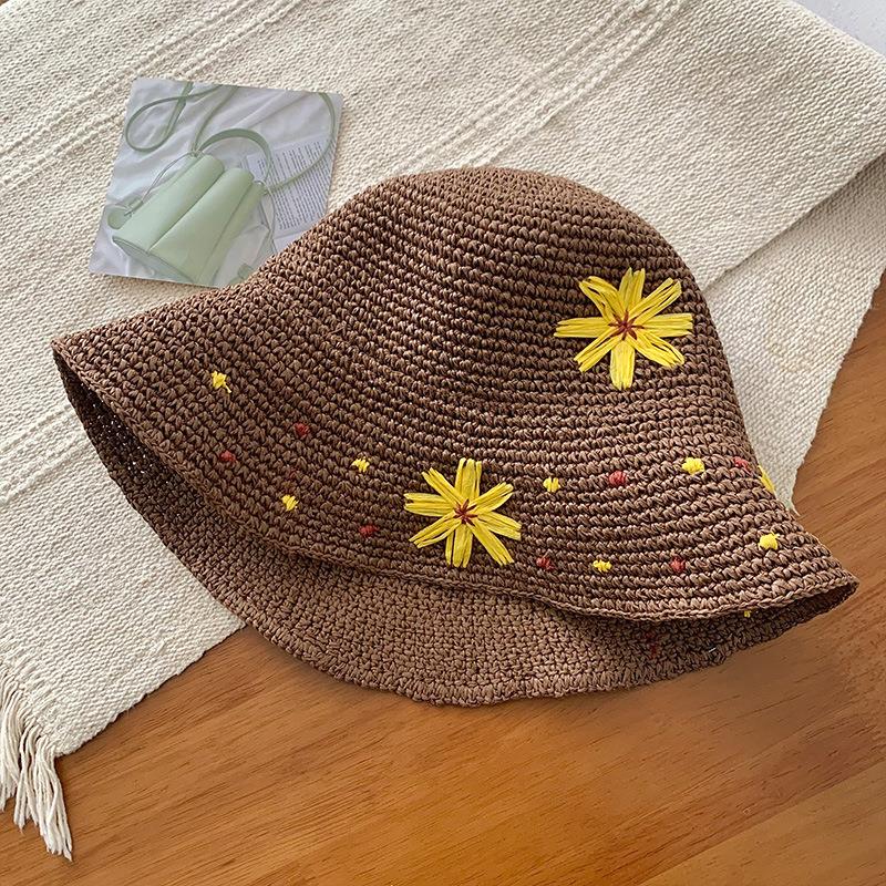 Female Daisy Sunflower Woven Straw Hat Big Brim Sun Handmade Hat Vacation Beach Fold Breathable Hat 56-58(adult size) кавовий
Female Daisy Sunflower Woven Straw Hat Big Brim Sun Handmade Hat Vacation Beach Fold Breathable Hat 56-58(adult size) кавовий