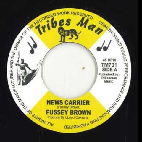 7inch Record FUSSEY BROWN - News Carrier / News Carrier Dub TM701 Tribes Man 2024 UK Reggae, Ska & Dub
7inch Record FUSSEY BROWN - News Carrier / News Carrier Dub TM701 Tribes Man 2024 UK Reggae, Ska & Dub