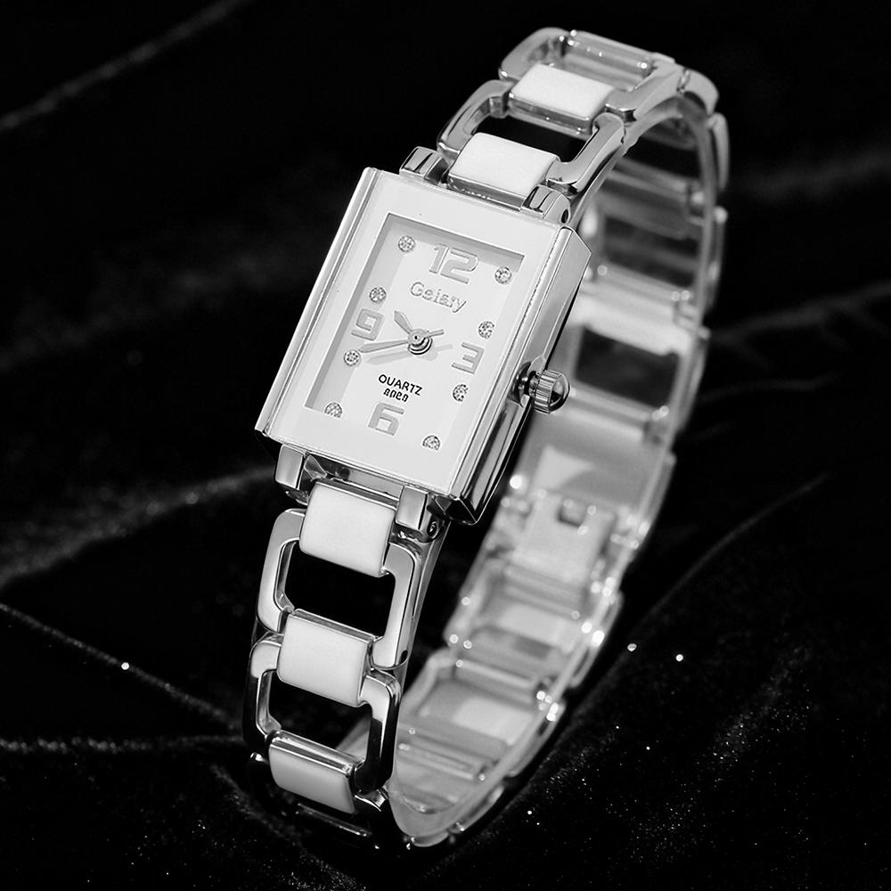 1PCS Trendy Fashion Luxury Digital Scale Rectangular Dial Women s Quartz Watch Suitable for Daily Clothing Matching Perfect Gift срібний
1PCS Trendy Fashion Luxury Digital Scale Rectangular Dial Women s Quartz Watch Suitable for Daily Clothing Matching Perfect Gift срібний