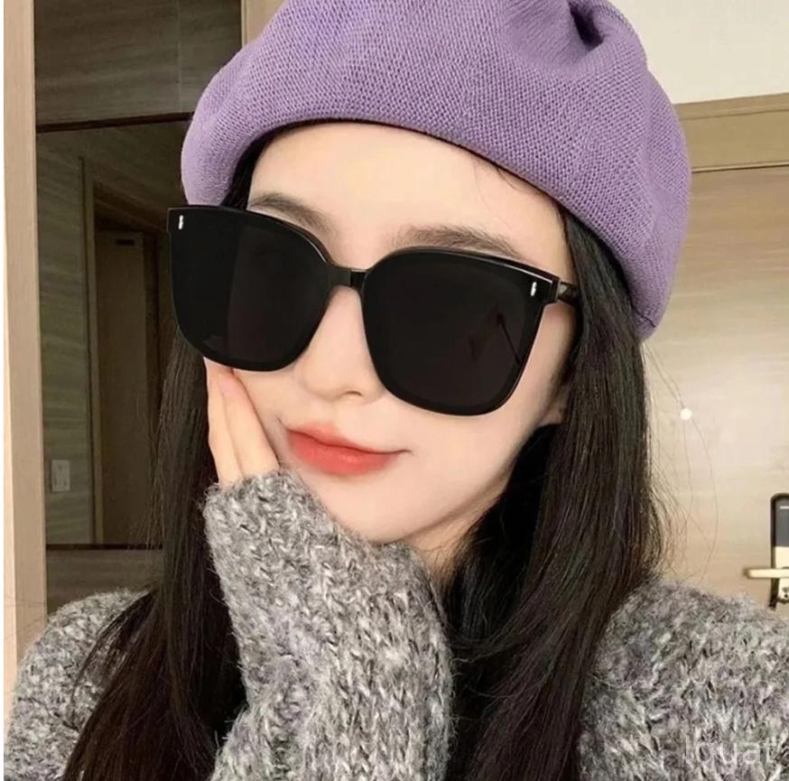 Classic Soft Fabric Beret Hat with Decorative Flower Detail for Women and Girls Suitable for Various Seasons and Occasions One Size
Classic Soft Fabric Beret Hat with Decorative Flower Detail for Women and Girls Suitable for Various Seasons and Occasions One Size
