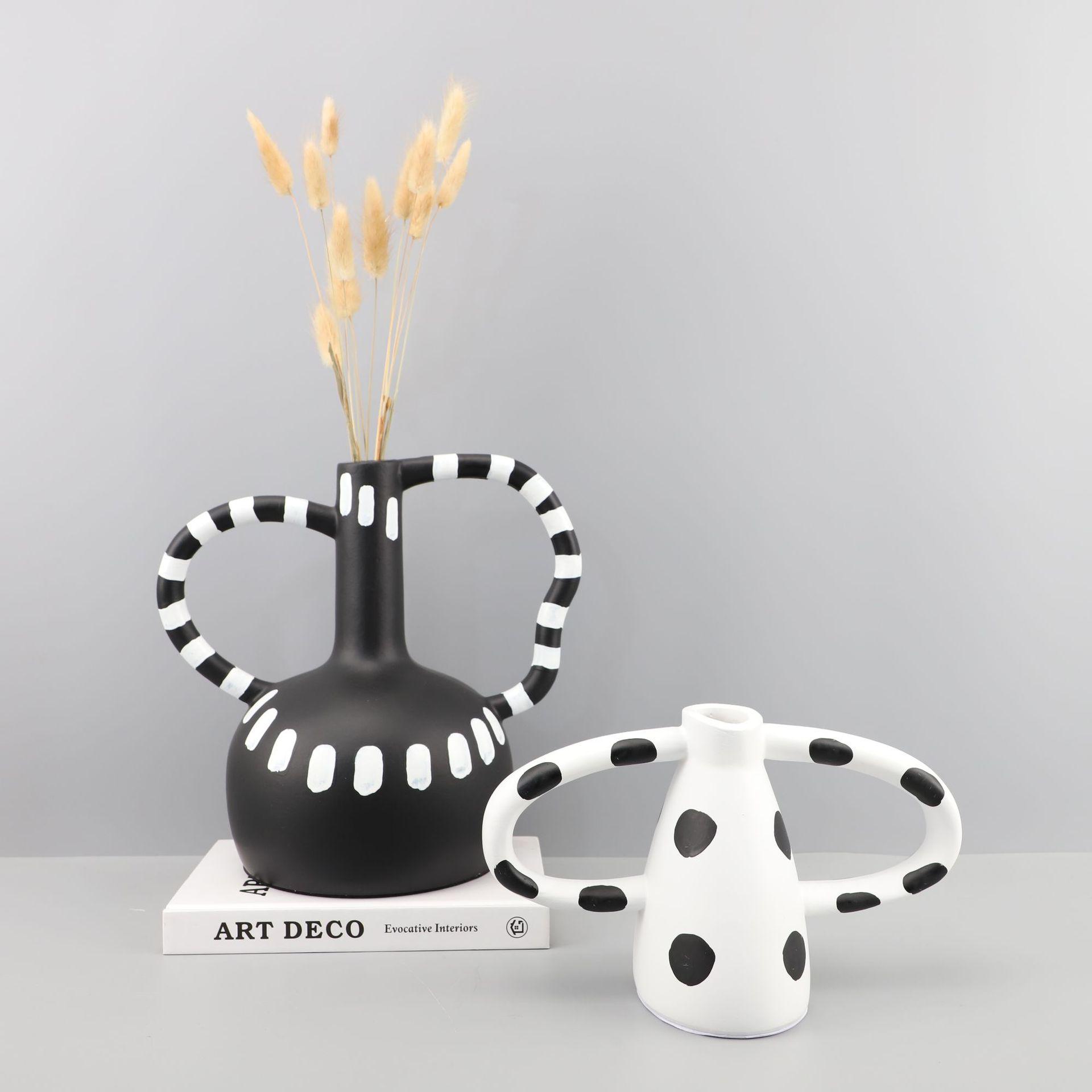 European Polka Dot Floral Resin Vase: Creative Home Décor Ornament for Entrance & Living Room
European Polka Dot Floral Resin Vase: Creative Home Décor Ornament for Entrance & Living Room