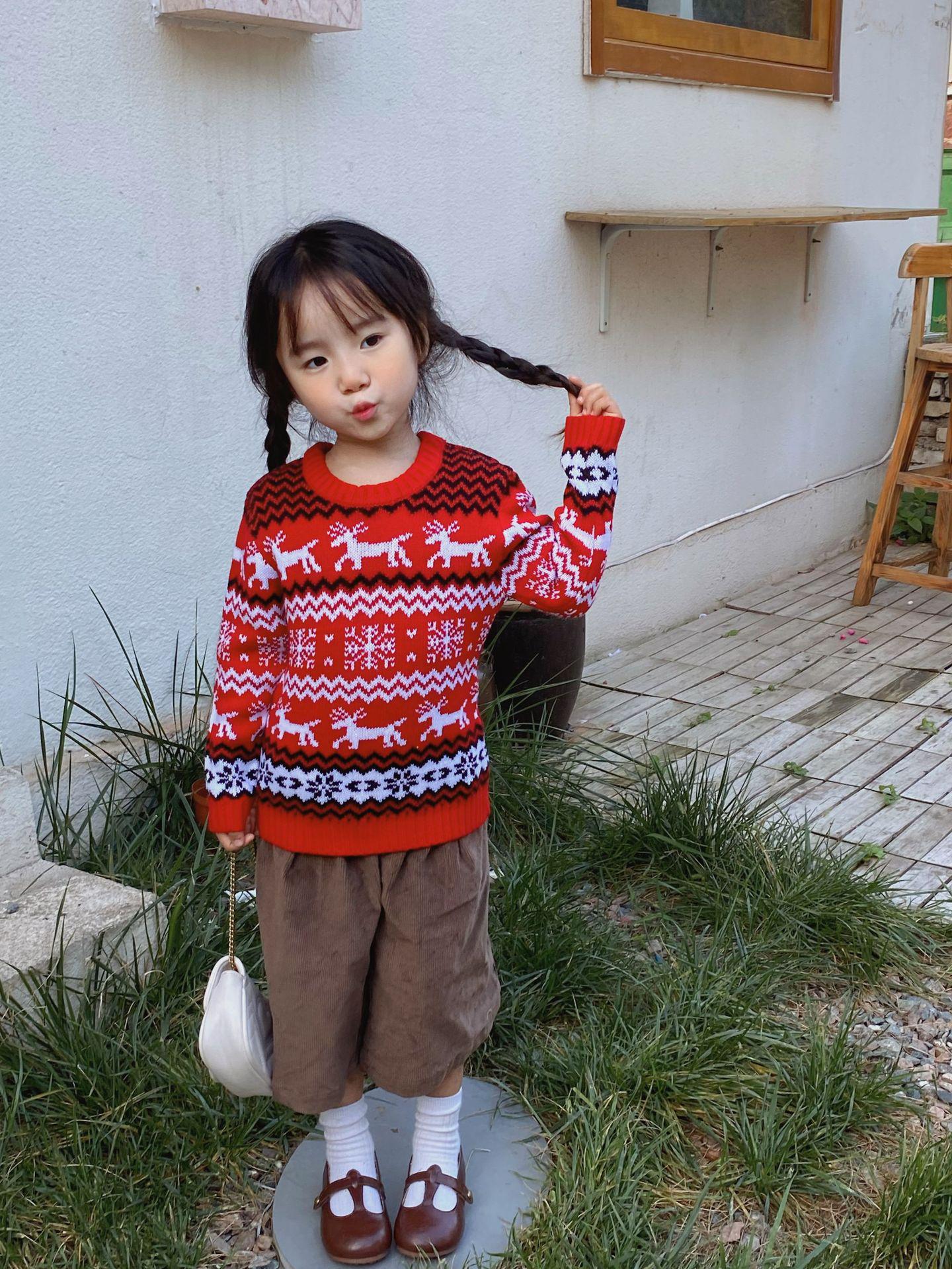 Hot Selling 2024 Snowflake Christmas Sweater - Autumn/Winter Casual Knitwear for Couples 7-8 Years
Hot Selling 2024 Snowflake Christmas Sweater - Autumn/Winter Casual Knitwear for Couples 7-8 Years