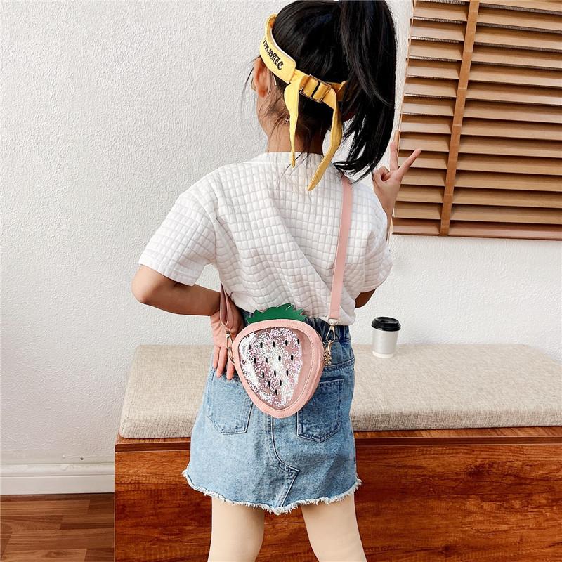 Personalized strawberry jelly bag 2025 new children s fashion messenger bag cute shoulder bag travel matching change bag жёлтый
Personalized strawberry jelly bag 2025 new children s fashion messenger bag cute shoulder bag travel matching change bag жёлтый