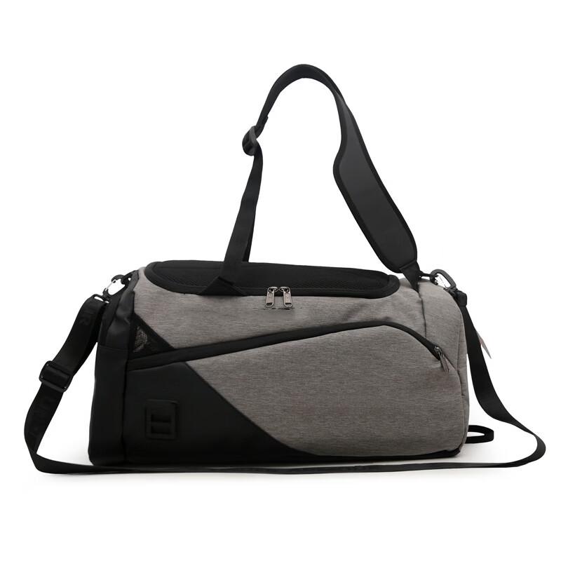 Li Shen Color-block Oxford Travel & Gym Bag
Li Shen Color-block Oxford Travel & Gym Bag