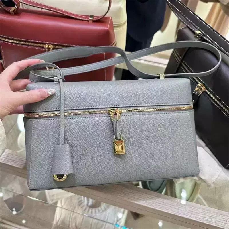 LP27 Cowhide Lunch Bag: Large Gigi Style Shoulder/Crossbody for Women s Work Commute сірий колір
LP27 Cowhide Lunch Bag: Large Gigi Style Shoulder/Crossbody for Women s Work Commute сірий колір