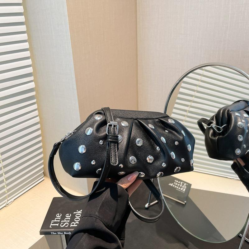 Rivet Spice Girl New Bag Crossbody Bag Women s Niche Design Locomotive Dumpling Bag Functional Shell Bag чорний
Rivet Spice Girl New Bag Crossbody Bag Women s Niche Design Locomotive Dumpling Bag Functional Shell Bag чорний