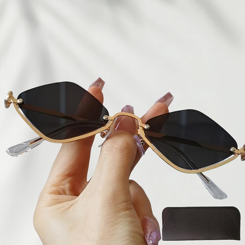 1 Pc Unisex Fashion Glasses - Unique Metal Semi-rim, Reflective Plastic Lenses, Perfect for Y2K & Festive Outfits
1 Pc Unisex Fashion Glasses - Unique Metal Semi-rim, Reflective Plastic Lenses, Perfect for Y2K & Festive Outfits