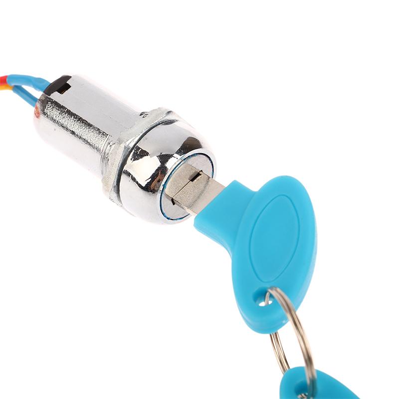 Latest Scooter/Bike/Go Kart 2 Wire Key Ignition Switch Lock Set for Motorcycle синій
Latest Scooter/Bike/Go Kart 2 Wire Key Ignition Switch Lock Set for Motorcycle синій