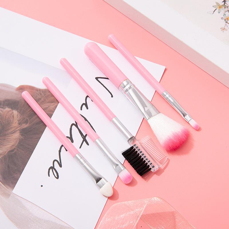 Набор из 5 розовых кистей для макияжа для нанесения теней и губ 7pcs brush set розовый
Набор из 5 розовых кистей для макияжа для нанесения теней и губ 7pcs brush set розовый