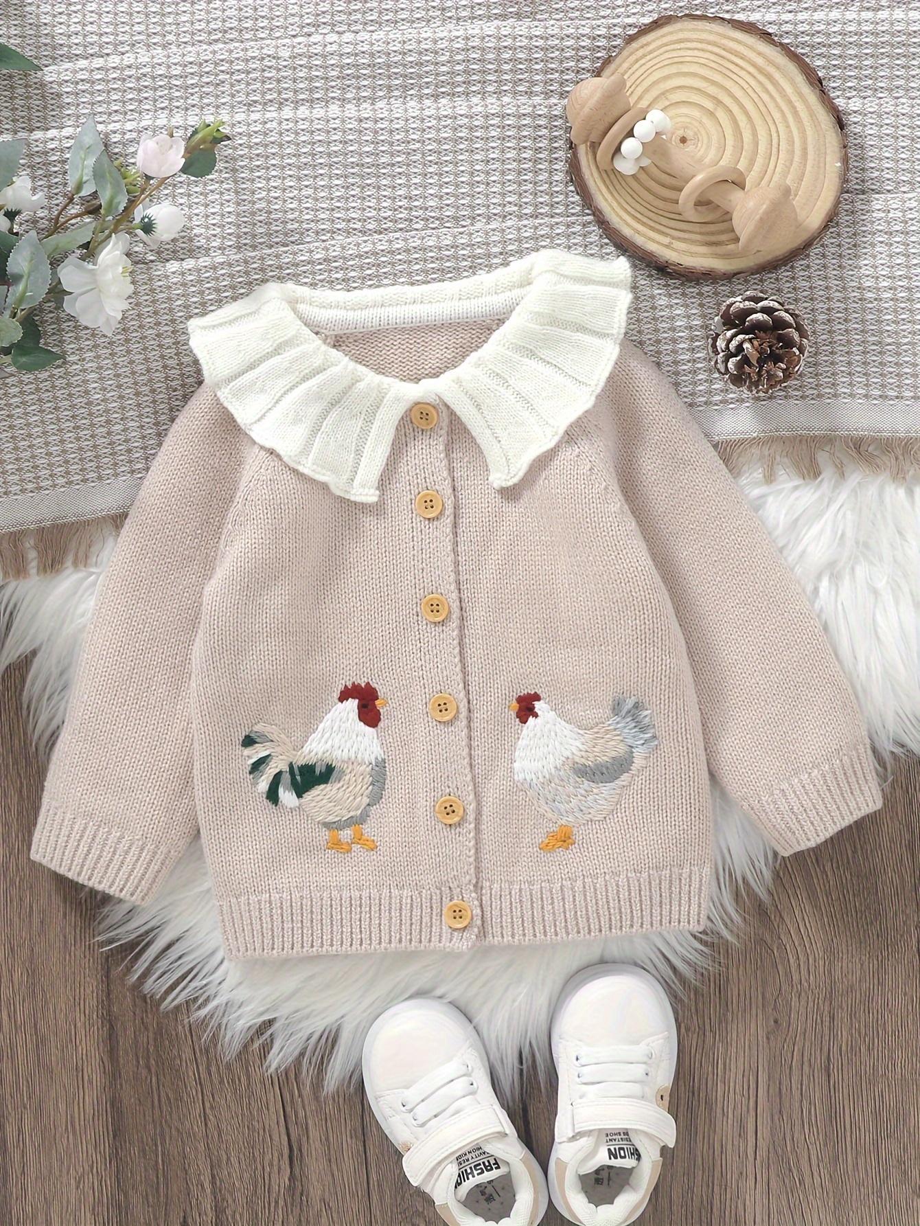 Вязаный кардиган для девочки на зиму с милой вышивкой цыпленка - свитер нежно-персикового цвета с длинным рукавом и круглым вырезом, уютная верхняя одежда для малышей, дизайн с оборками на воротнике 2-3Y
Вязаный кардиган для девочки на зиму с милой вышивкой цыпленка - свитер нежно-персикового цвета с длинным рукавом и круглым вырезом, уютная верхняя одежда для малышей, дизайн с оборками на воротнике 2-3Y