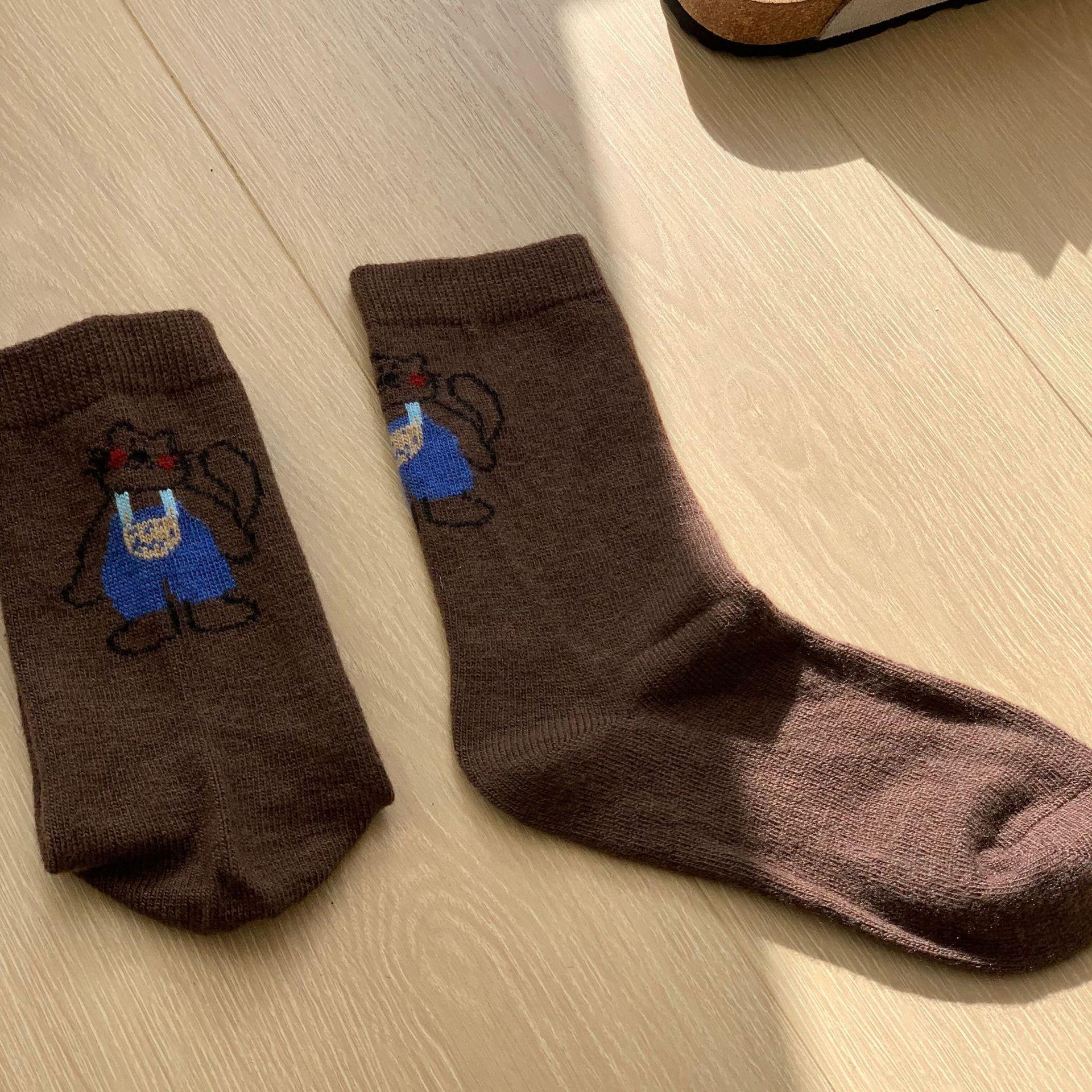 Warm Wool Socks Mid-Leg Socks Thickened Hand-Drawn Original Cute Cat Cartoon Winter Stockings One size fits all колір темно кави
Warm Wool Socks Mid-Leg Socks Thickened Hand-Drawn Original Cute Cat Cartoon Winter Stockings One size fits all колір темно кави