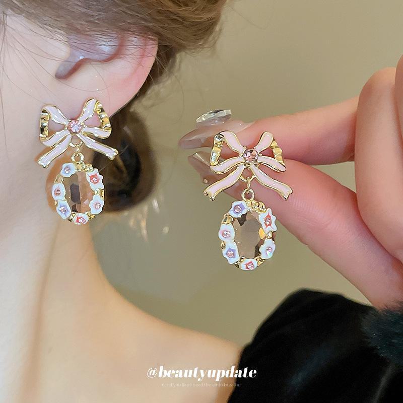 Silver Needle Zircon Flower Hoop Earrings - Light Luxury Pastoral Style Silver Needle розовый
Silver Needle Zircon Flower Hoop Earrings - Light Luxury Pastoral Style Silver Needle розовый