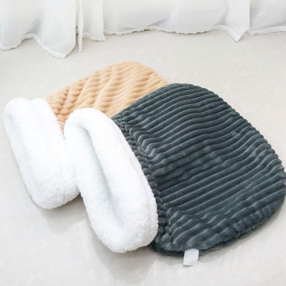 Comfortable Winter Cat Sleeping Bag Washable Cat Bed Cave Pet Snuggle Sack for Cats and Small Dog бежевий
Comfortable Winter Cat Sleeping Bag Washable Cat Bed Cave Pet Snuggle Sack for Cats and Small Dog бежевий