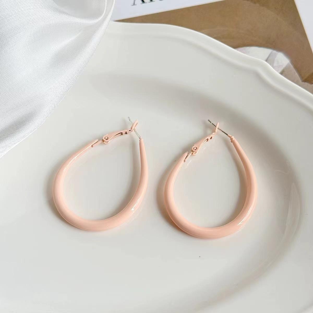 Solid Color Drop Glaze Ring Earrings Women S Niche Sweet Temperament Circle Earrings Simple And Advanced Sense Versatile Circle Earrings
Solid Color Drop Glaze Ring Earrings Women S Niche Sweet Temperament Circle Earrings Simple And Advanced Sense Versatile Circle Earrings