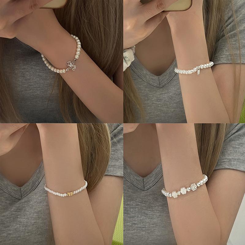 Vintage Light Luxury Imitation Pearl Bracelet For Women Girls High-End Fashion Elegant Bracelet Jewelry Accessories Gifts
Vintage Light Luxury Imitation Pearl Bracelet For Women Girls High-End Fashion Elegant Bracelet Jewelry Accessories Gifts