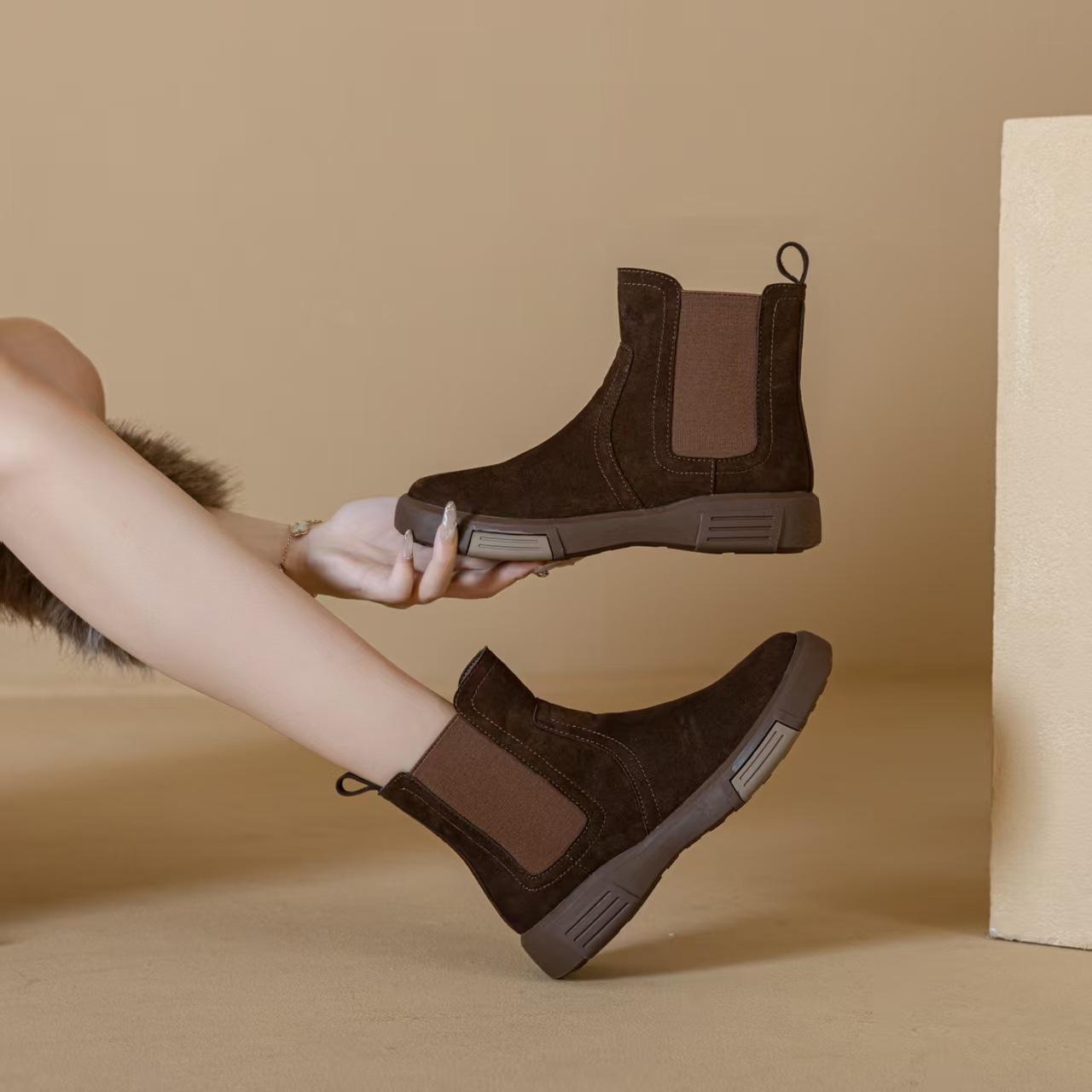 2025 autumn and winter new retro short boots women s versatile thickened Chelsea boots genuine leather British Martin boots 40 темно-коричневого кольору
2025 autumn and winter new retro short boots women s versatile thickened Chelsea boots genuine leather British Martin boots 40 темно-коричневого кольору