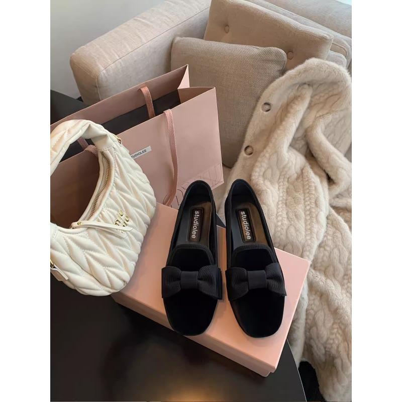 Версия из коровьей кожи~ Бархатные банты и ретро женские туфли-лодочки от miu pedals 40
Версия из коровьей кожи~ Бархатные банты и ретро женские туфли-лодочки от miu pedals 40