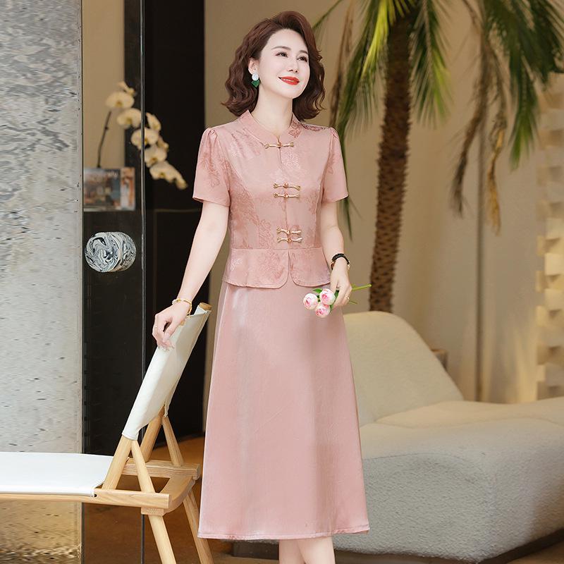 Chinese Retro Qipao-Inspired Two-Piece Women s Summer Tang Suit 3XL (120-130 lbs) рожевий
Chinese Retro Qipao-Inspired Two-Piece Women s Summer Tang Suit 3XL (120-130 lbs) рожевий