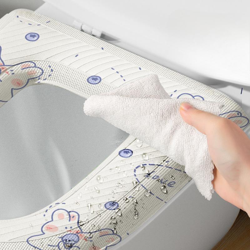 1PC Waterproof Toilet Seat Cushion, Summer Four-season Universal Toilet Silicone Foam Ring Toilet Cover Leave-in Household Washable
1PC Waterproof Toilet Seat Cushion, Summer Four-season Universal Toilet Silicone Foam Ring Toilet Cover Leave-in Household Washable