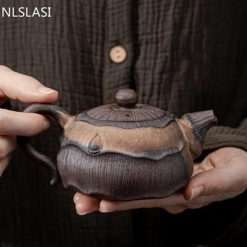 European Japanese Gilt Iron Glaze Tea Pot Retro Ceramic Teapot Handmade Pu er Tea Maker Teaware Tea Ceremony Accessories 250ml
European Japanese Gilt Iron Glaze Tea Pot Retro Ceramic Teapot Handmade Pu er Tea Maker Teaware Tea Ceremony Accessories 250ml